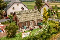 Faller Norddeutsches Reetdachhaus H0 gallery