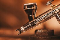 Harder & Steenbeck EVOLUTION 2024 CRplus Solo Airbrush 1