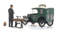 Artitec Austin 7 Kastenwagen Singer mit Verkäufer H0 3