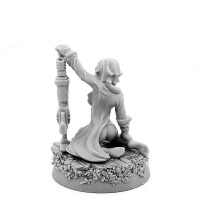 Imperial Soldiers Pin-Up Female With Combi-Weapon 5